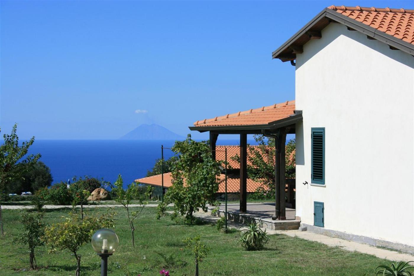 Agriturismo Ninea Ricadi Exterior foto